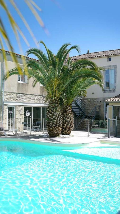 Hotel Le Square Saint-Pierre-d'Oleron Εξωτερικό φωτογραφία