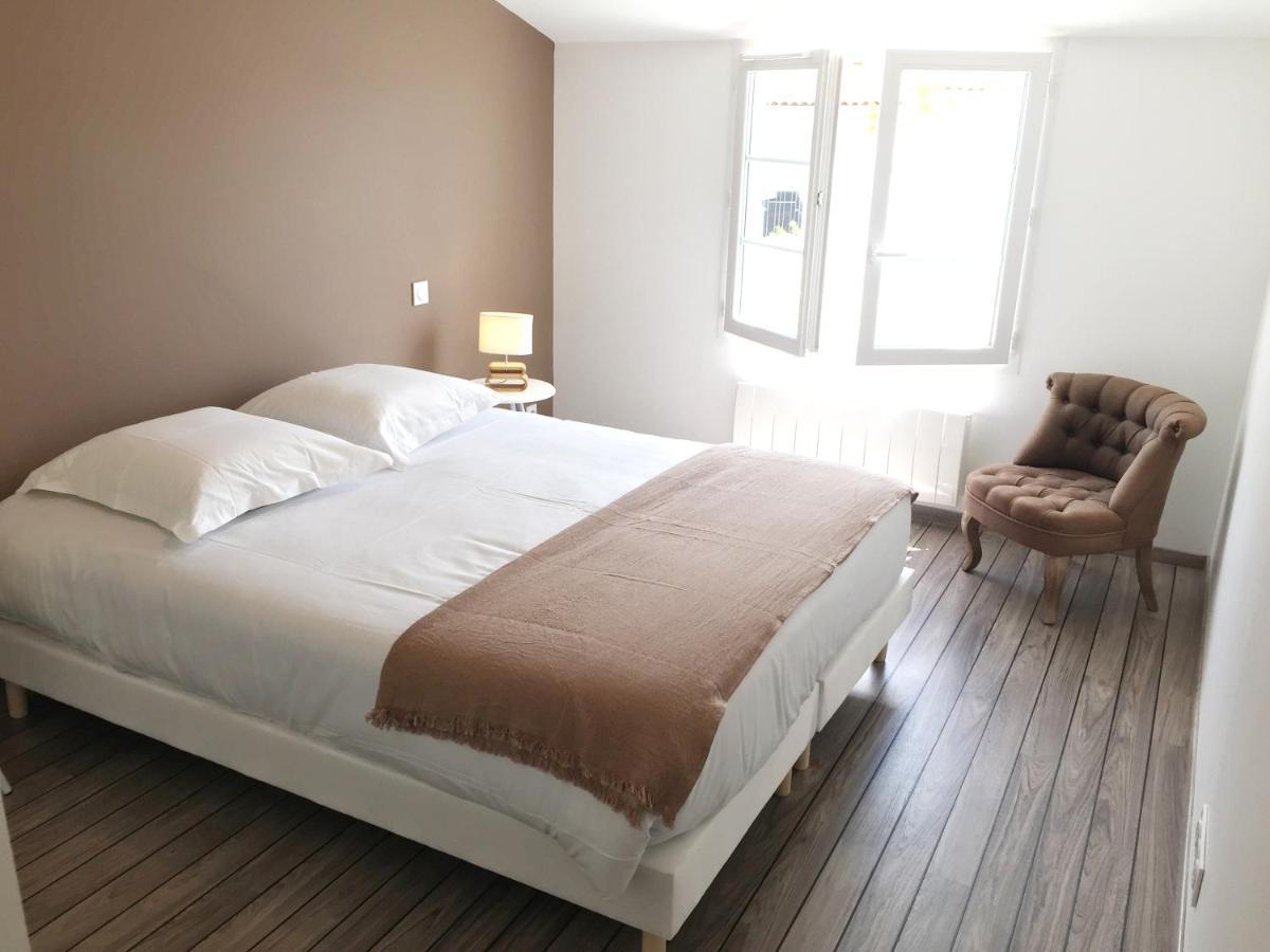 Hotel Le Square Saint-Pierre-d'Oleron Εξωτερικό φωτογραφία