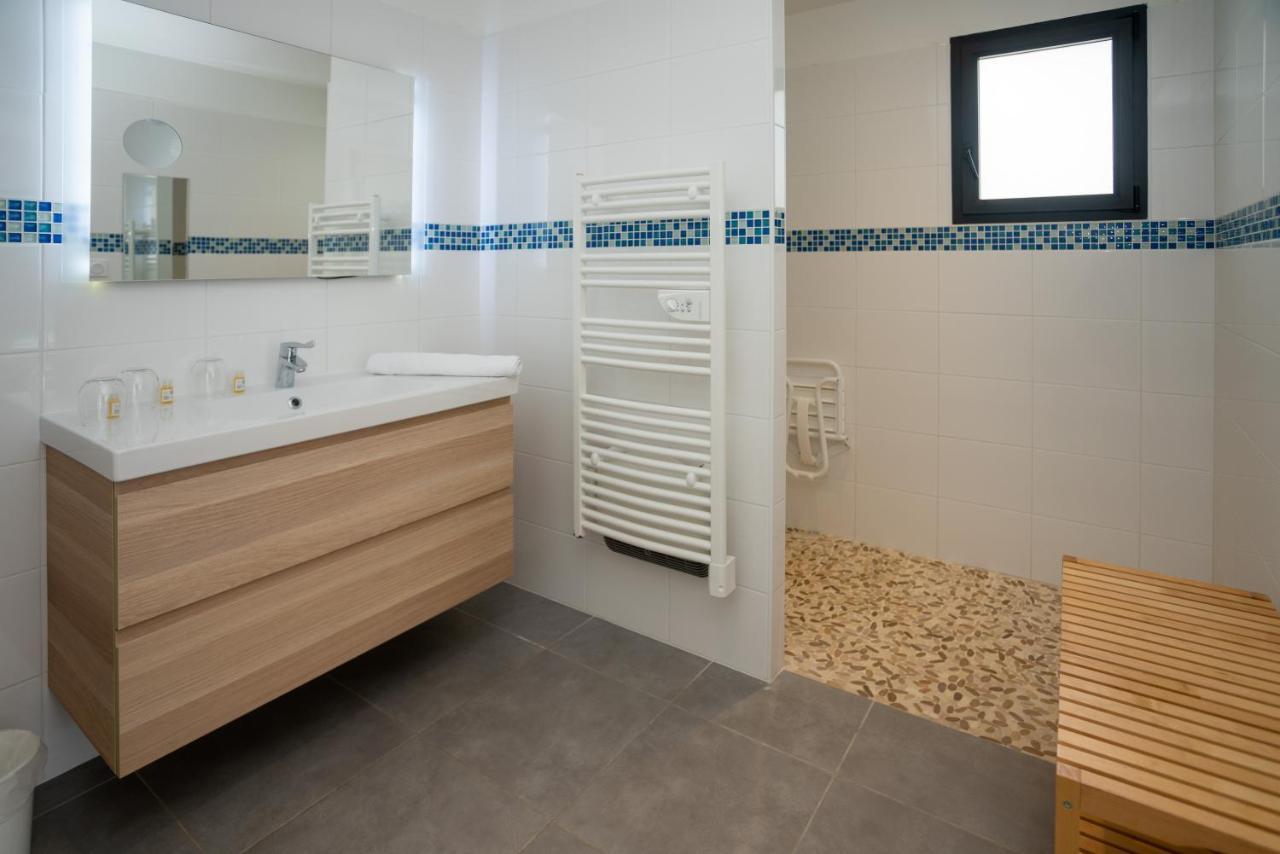 Hotel Le Square Saint-Pierre-d'Oleron Εξωτερικό φωτογραφία