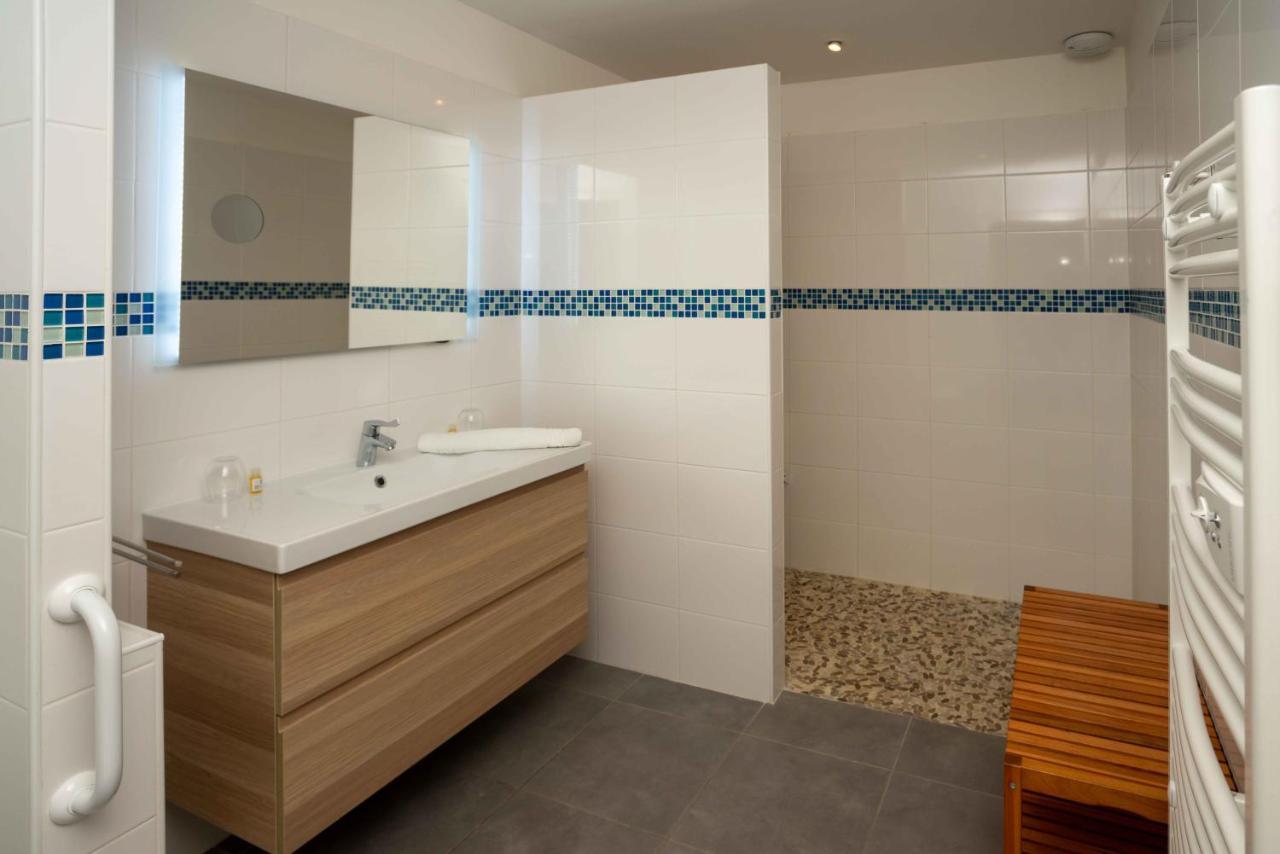 Hotel Le Square Saint-Pierre-d'Oleron Εξωτερικό φωτογραφία
