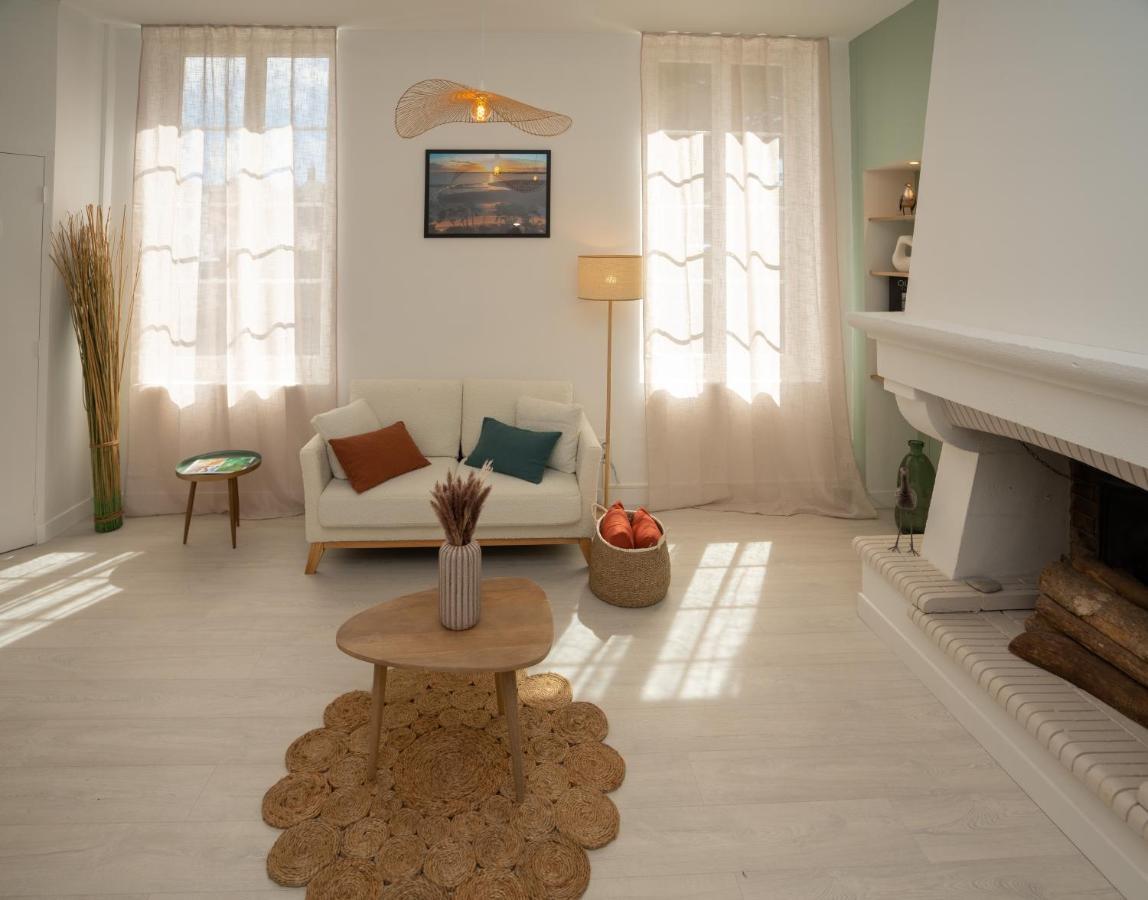 Hotel Le Square Saint-Pierre-d'Oleron Εξωτερικό φωτογραφία