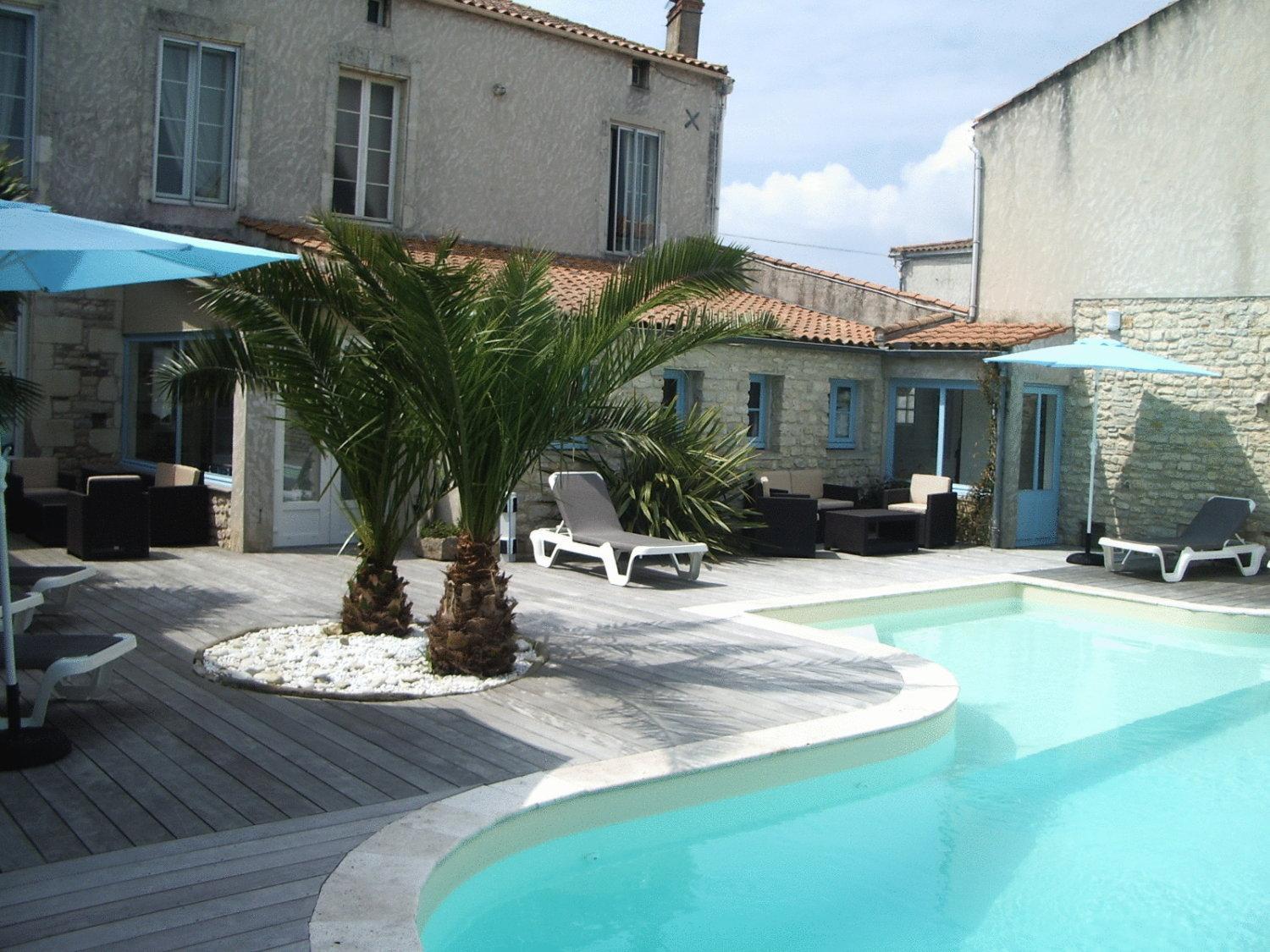 Hotel Le Square Saint-Pierre-d'Oleron Εξωτερικό φωτογραφία