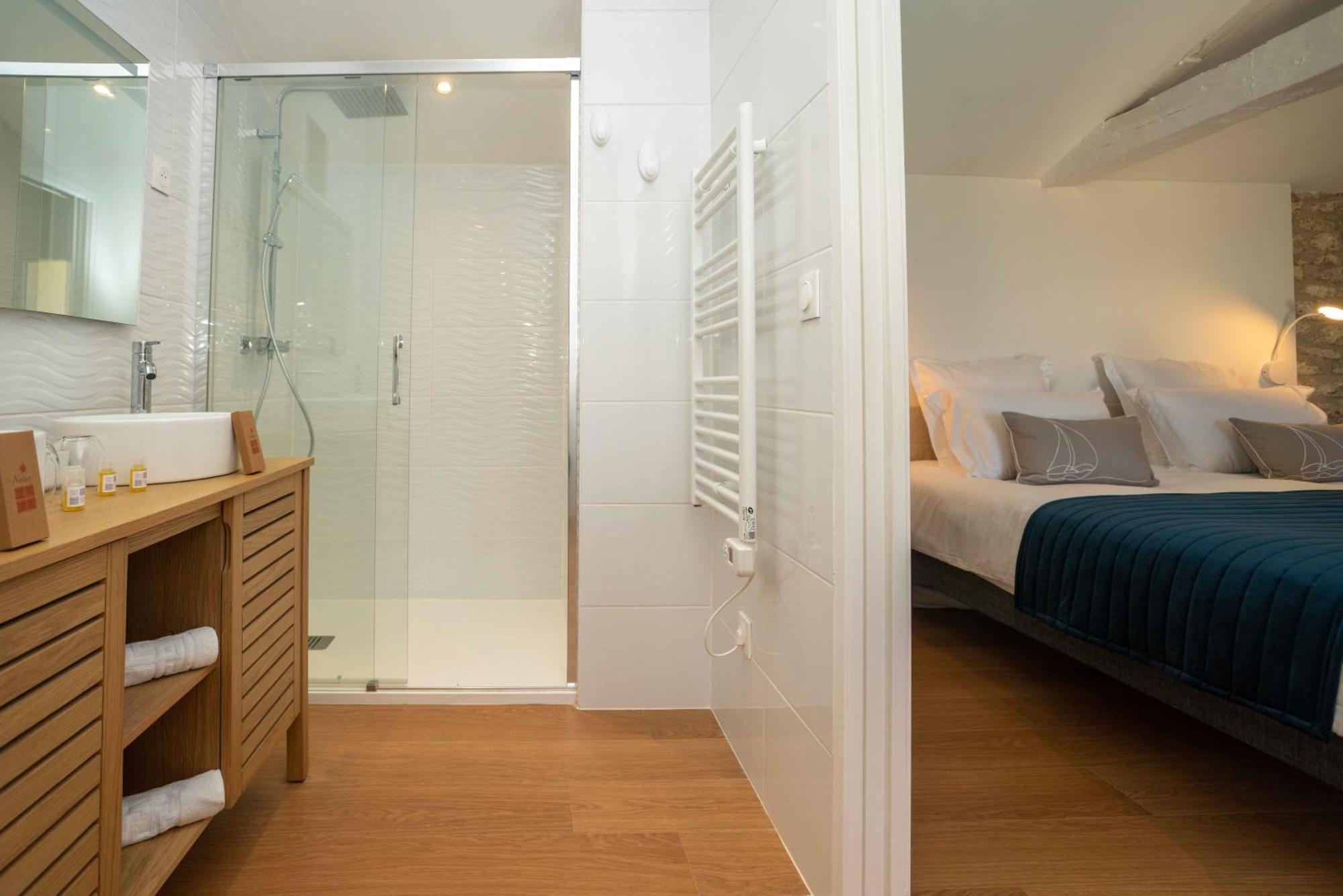 Hotel Le Square Saint-Pierre-d'Oleron Εξωτερικό φωτογραφία